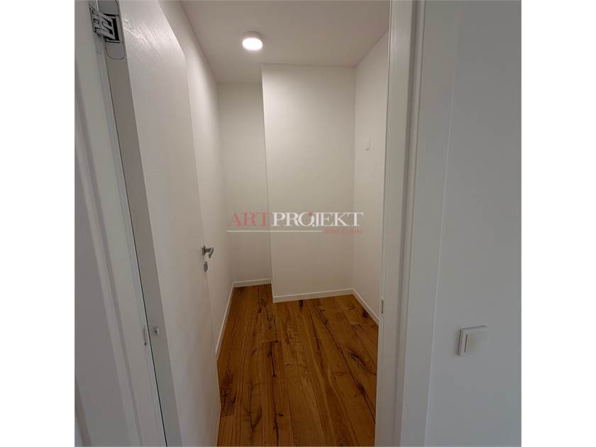 Massagno (TI) – Bright 4.5-room apartment with 2 indoor garage parking spaces / ArtProjekt SA