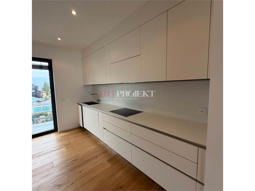 Massagno (TI) – Bright 4.5-room apartment with 2 indoor garage parking spaces / ArtProjekt SA
