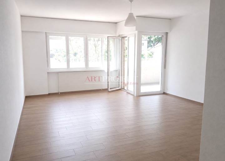 LAMONE – 3.5 LOCALI RISTRUTTURATO CON BALCONE E AUTORIMESSA / ArtProjekt SA