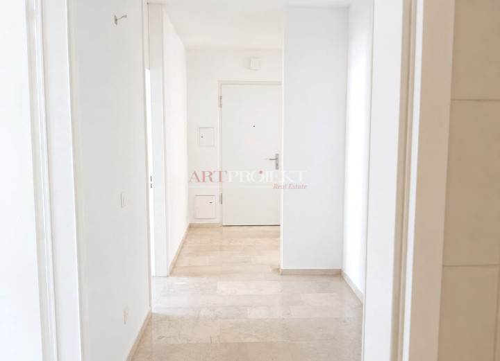 LAMONE – 3.5 LOCALI RISTRUTTURATO CON BALCONE E AUTORIMESSA / ArtProjekt SA