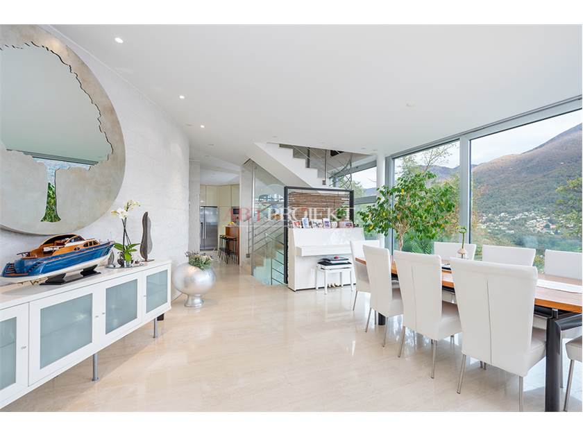 Lugano – Prestigiosa villa con vista lago e raffinati spazi esterni / ArtProjekt SA
