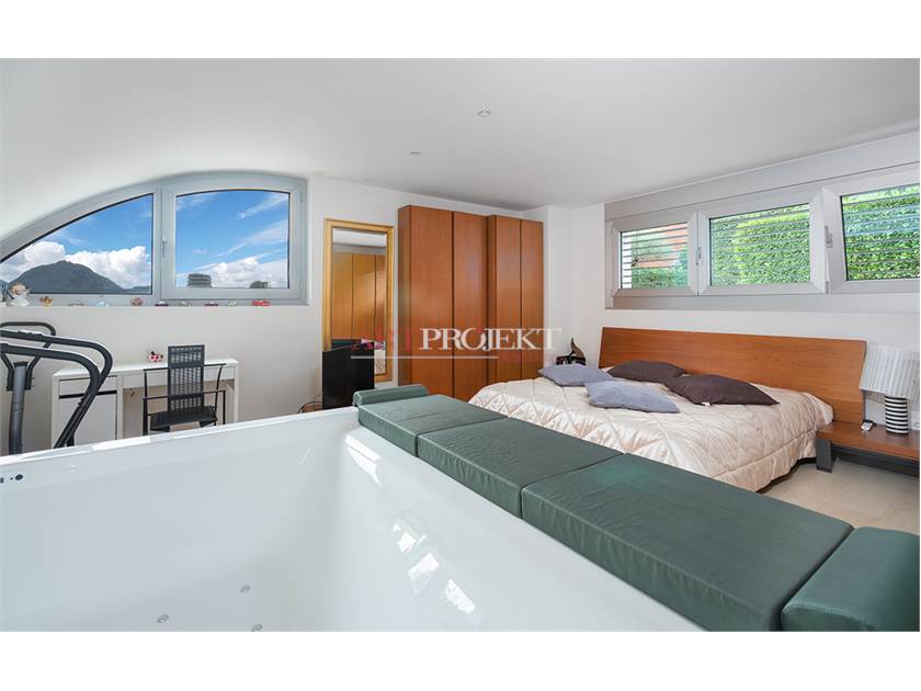 Lugano – Prestigiosa villa con vista lago e raffinati spazi esterni / ArtProjekt SA