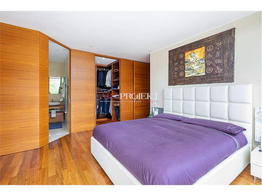 Lugano – Prestigiosa villa con vista lago e raffinati spazi esterni / ArtProjekt SA