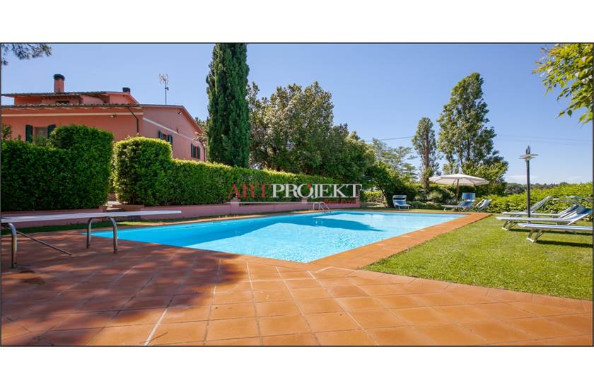 Tuscan farmhouse with pool for sale in Pisa / ARTPROJEKT